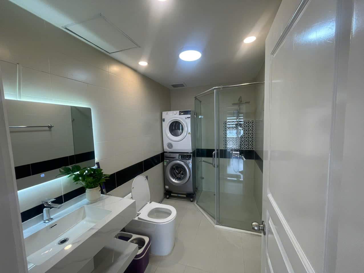 Mình cho thuê nhà mới, căn góc, Tôn Đức Thắng; vỉa hè 105m2* 5T- 31 Tr - Ảnh 2